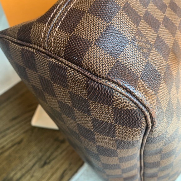 Louis Vuitton Pink Damier Neverfull Handbag with Wallet, box, bag, dust bag. - Picture 9 of 12